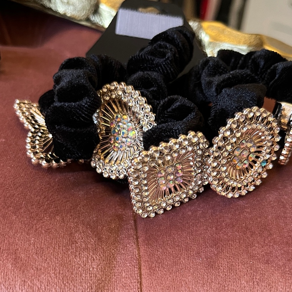 New nOir Elegant Black and Blue Velvet Hair Scrunchies - Set of 2 with 5 each - Picture 5 of 9